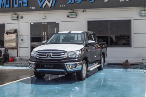 Discover undefined undefined Exterior Interior Images.Find all aspects and details of cars.