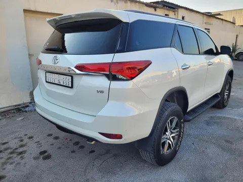Discover undefined undefined Exterior Interior Images.Find all aspects and details of cars.