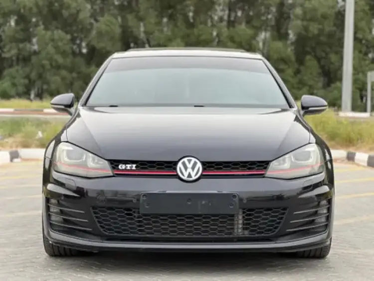 volkswagen golf-gti image Volkswagen Golf GTI 2.0T S 2015