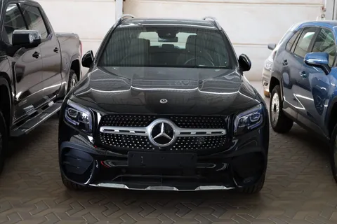 Discover undefined undefined Exterior Interior Images.Find all aspects and details of cars.