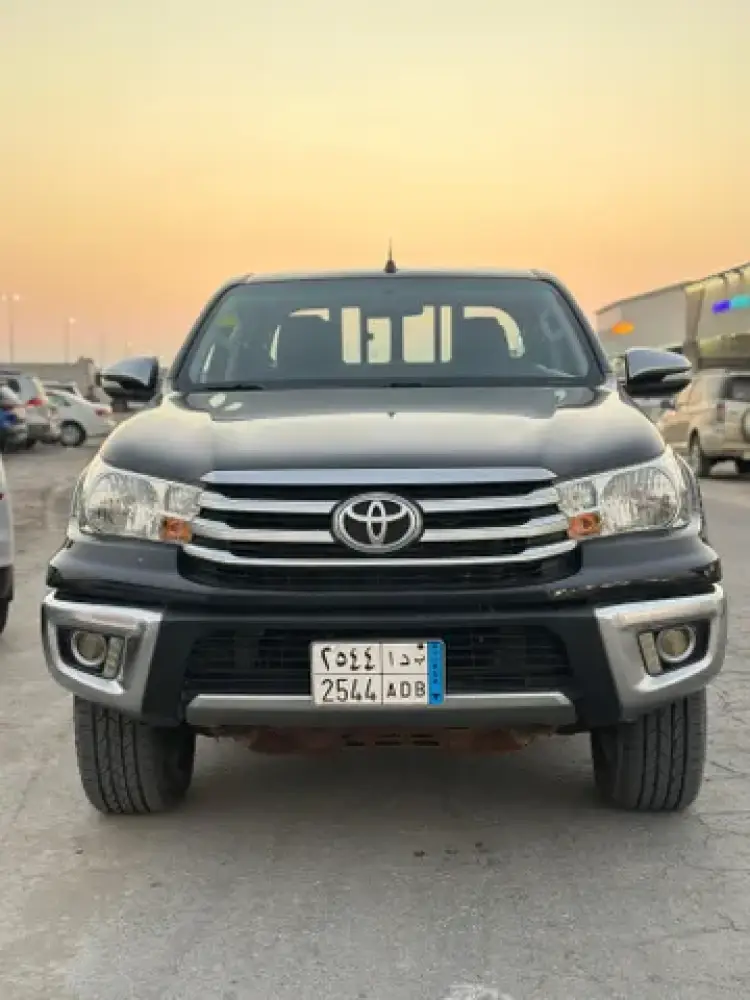 toyota toyota-hilux image Toyota Hilux 2017