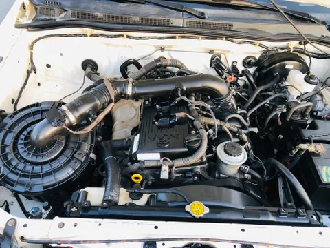 Toyota Fortuner 2.7L (4X4) 2010