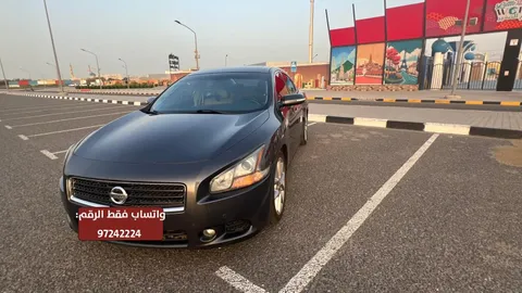 Nissan Maxima 3.5L SR2 2011