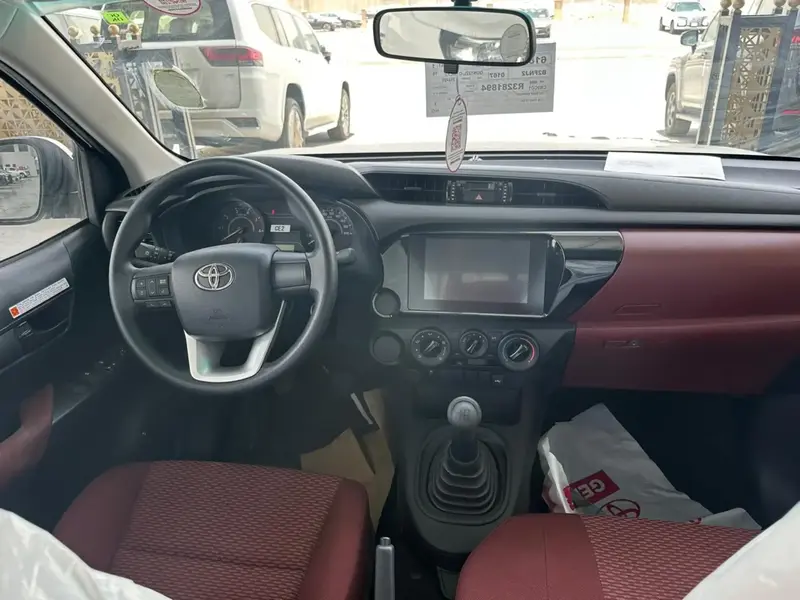 Discover undefined undefined Exterior Interior Images.Find all aspects and details of cars.