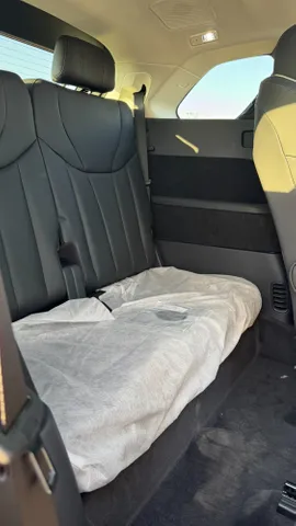 New Hongqi E-HS9 Flagship (7 Seats) 2024