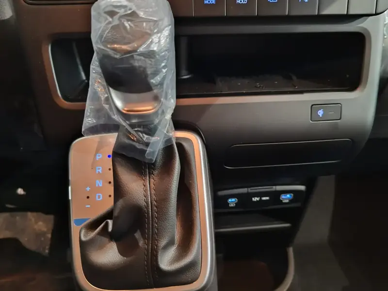 Hyundai Staria 2025