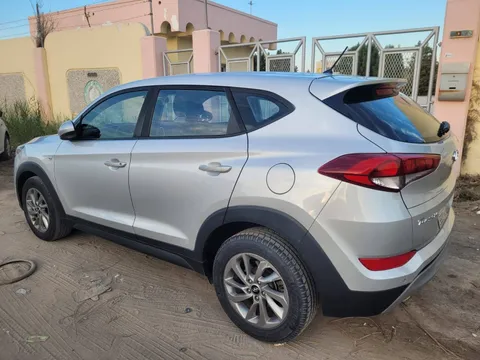 Discover undefined undefined Exterior Interior Images.Find all aspects and details of cars.