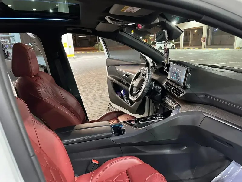 Peugeot 5008 2024