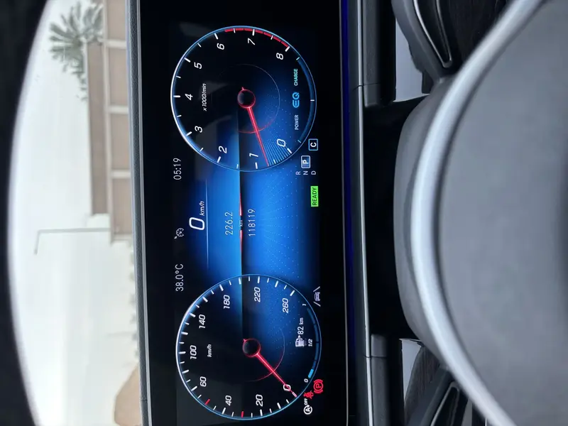 Discover undefined undefined Exterior Interior Images.Find all aspects and details of cars.