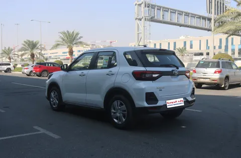 Discover undefined undefined Exterior Interior Images.Find all aspects and details of cars.