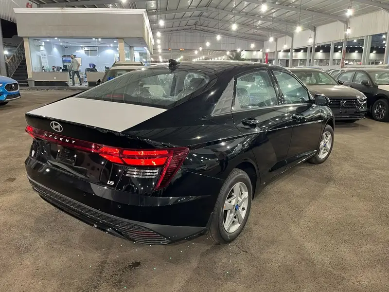Discover undefined undefined Exterior Interior Images.Find all aspects and details of cars.
