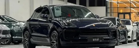 Discover undefined undefined Exterior Interior Images.Find all aspects and details of cars.
