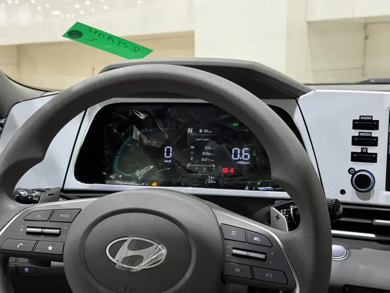 Hyundai Elantra 2025