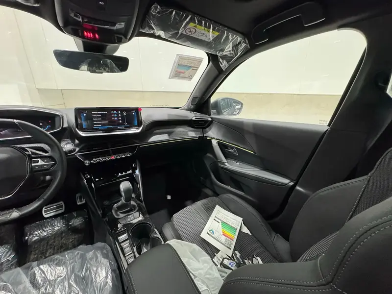 Discover undefined undefined Exterior Interior Images.Find all aspects and details of cars.