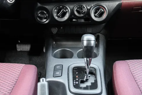 New Toyota Hilux 2.7 Double Cab 4x4 A/T Base 2024
