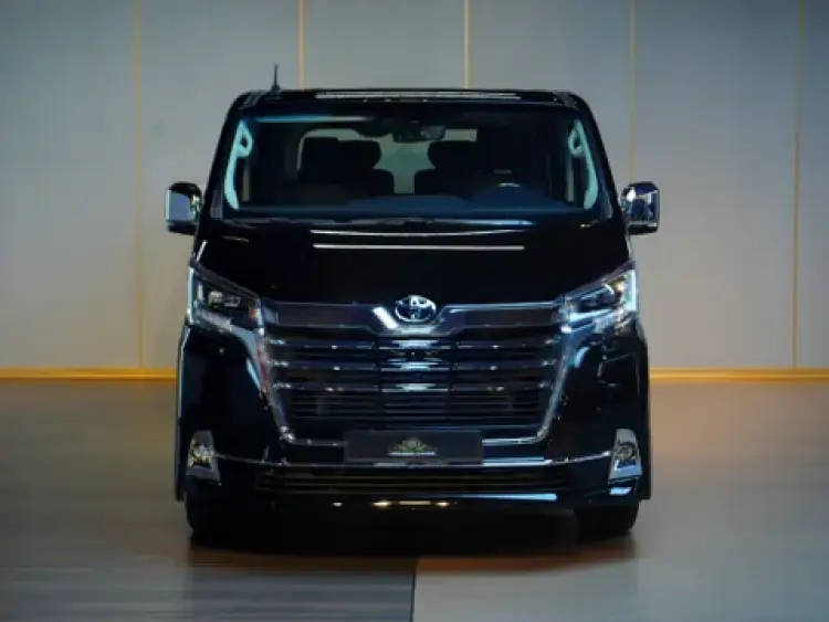 toyota granvia image New Toyota Granvia 3.5L Premium 2025