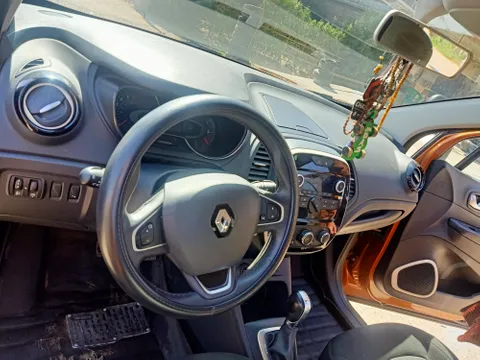 Discover undefined undefined Exterior Interior Images.Find all aspects and details of cars.