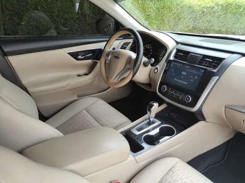 Nissan Altima 2.5 SV 2018