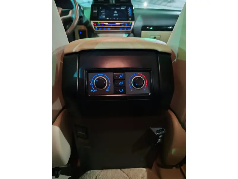 Toyota Prado 2023