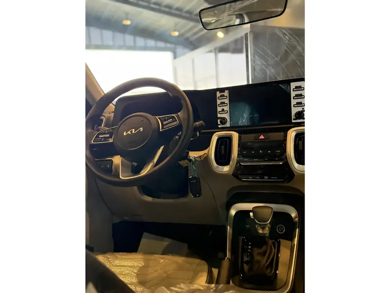 KIA Sonet 2024
