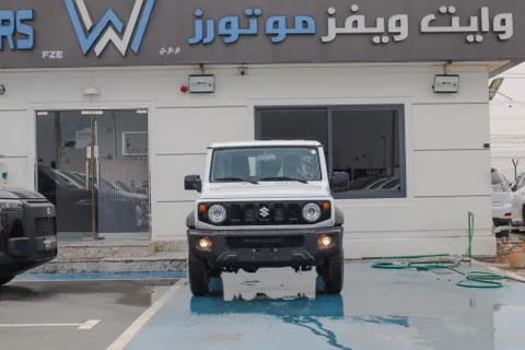Discover undefined undefined Exterior Interior Images.Find all aspects and details of cars.