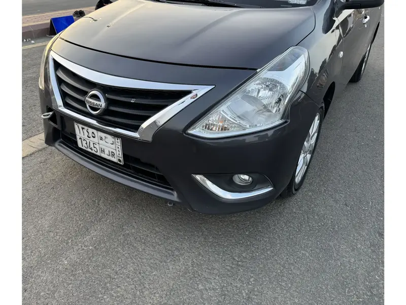 Nissan Sunny 2022