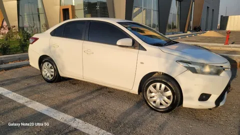 Toyota Yaris 2015