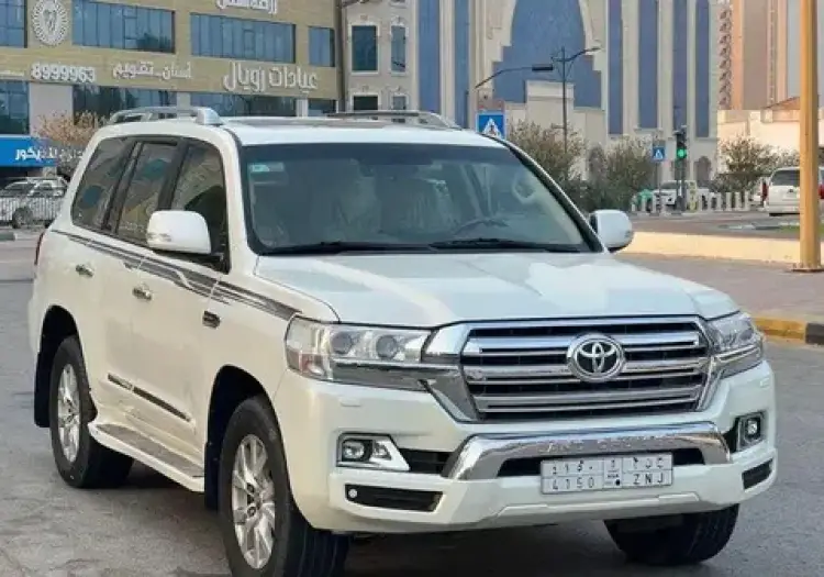 toyota toyota-land-cruiser image Toyota Land Cruiser 2016