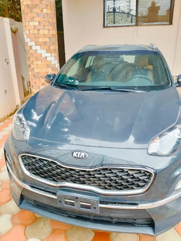 Discover undefined undefined Exterior Interior Images.Find all aspects and details of cars.