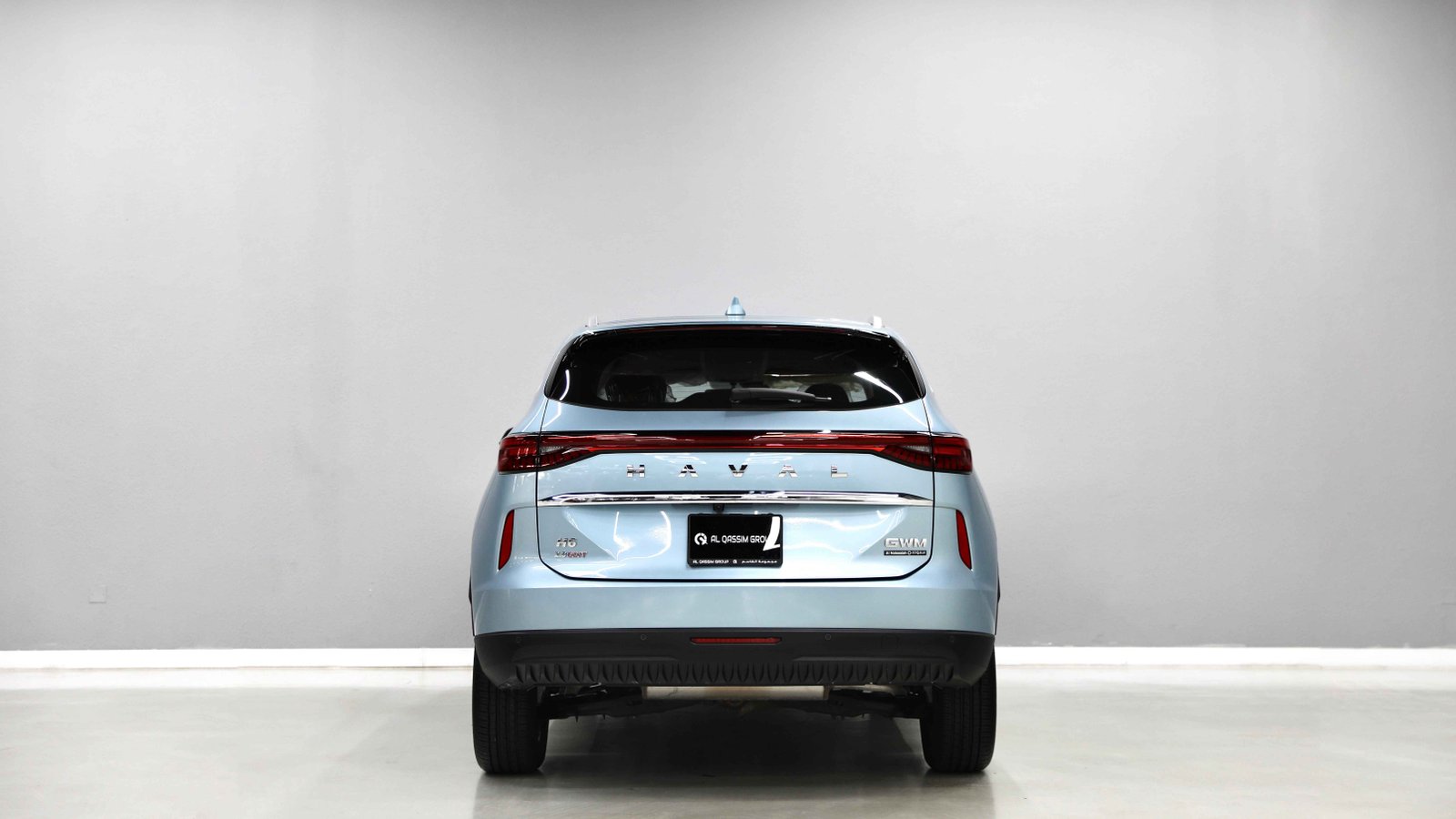 Discover undefined undefined Exterior Interior Images.Find all aspects and details of cars.