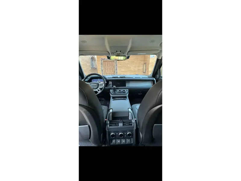 Discover undefined undefined Exterior Interior Images.Find all aspects and details of cars.