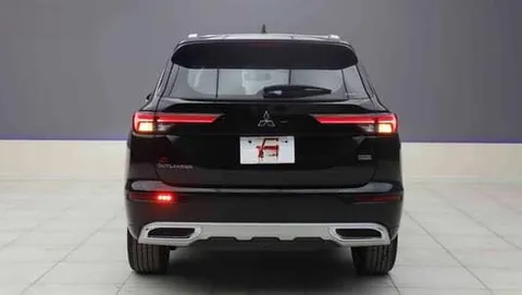Discover undefined undefined Exterior Interior Images.Find all aspects and details of cars.