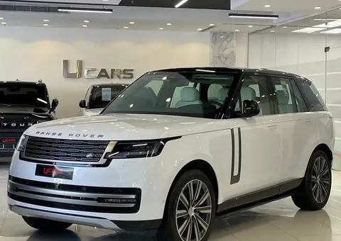 Discover undefined undefined Exterior Interior Images.Find all aspects and details of cars.