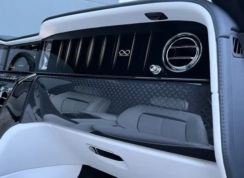 New Rolls Royce Cullinan 6.75L Twin-Turbo 563 HP 2025