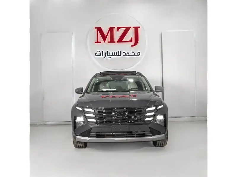 Discover undefined undefined Exterior Interior Images.Find all aspects and details of cars.