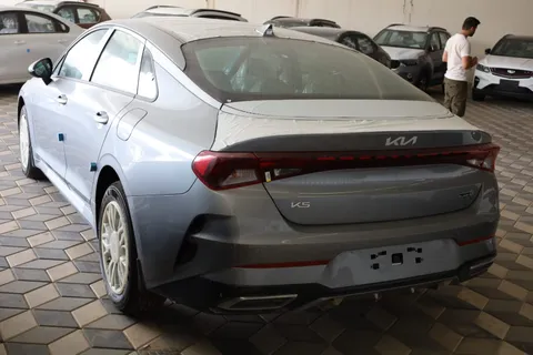 New Kia K5 2023