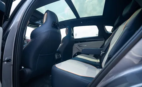 Discover undefined undefined Exterior Interior Images.Find all aspects and details of cars.