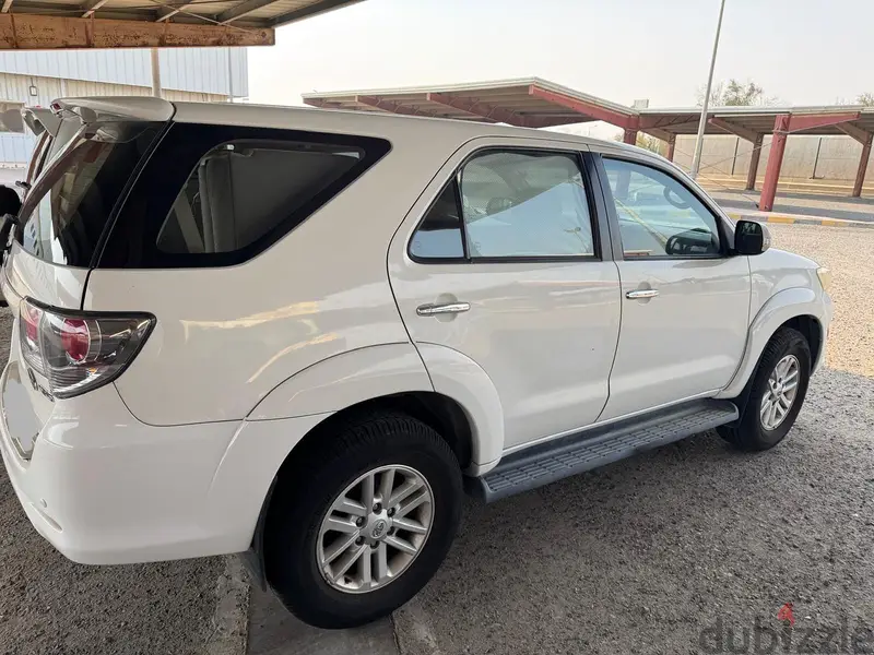 Toyota Fortuner 2013