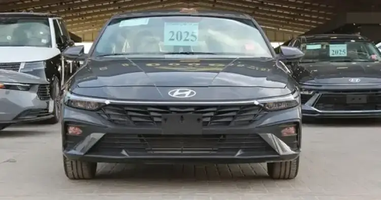 hyundai hyundai-elantra image New Hyundai Elantra 2025