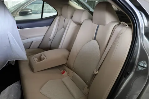 New Toyota Camry 2.5L GLE 212 HP 2023
