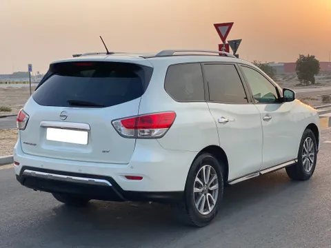 Nissan Pathfinder 3.5L SV 2WD 2015