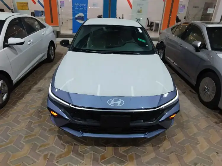 hyundai hyundai-elantra image Hyundai Elantra 2025