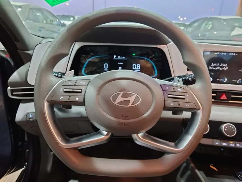 Hyundai Elantra 2025