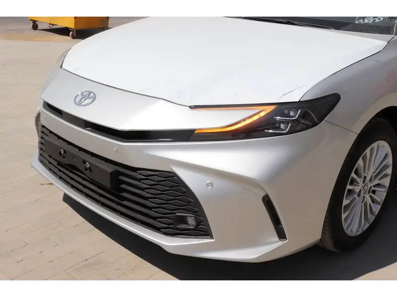 Toyota Camry 2025