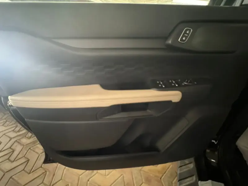 Ford EVEREST 2024