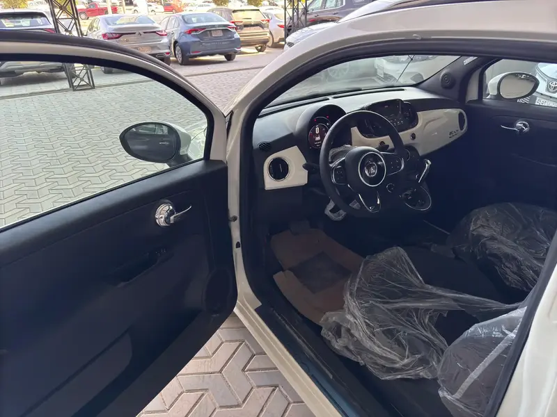 Fiat 500C 2024