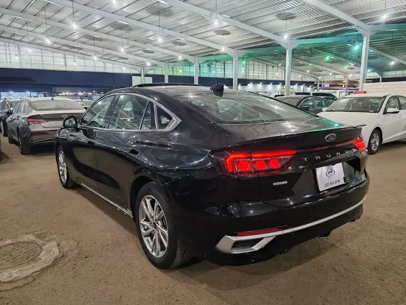 Ford Taurus 2023