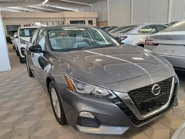 nissan nissan-altima image Nissan Altima 2021