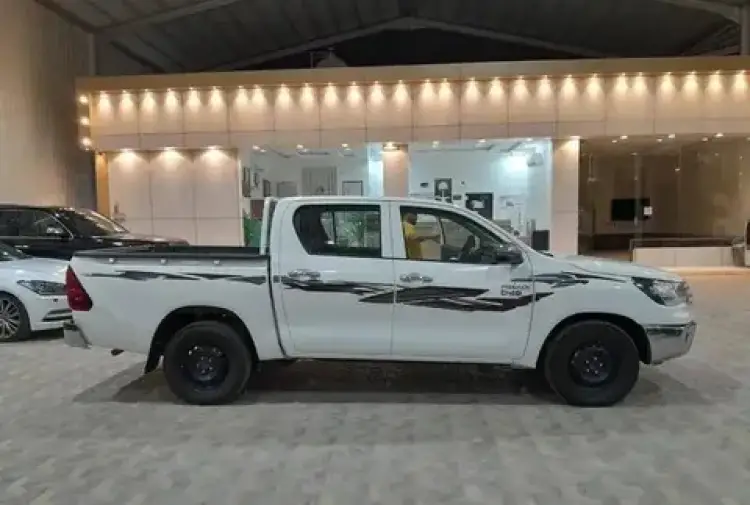 toyota toyota-hilux image Toyota Hilux 2016