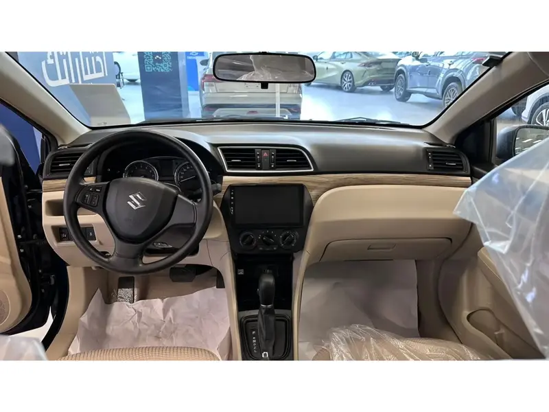 Discover undefined undefined Exterior Interior Images.Find all aspects and details of cars.